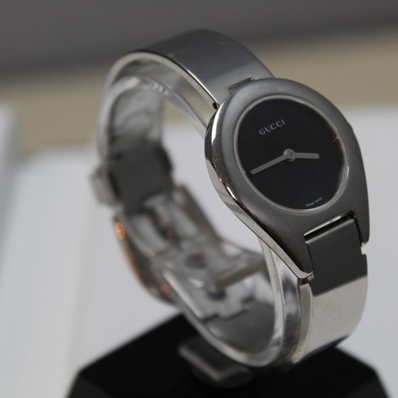 Ladies Vintage Gucci Watch